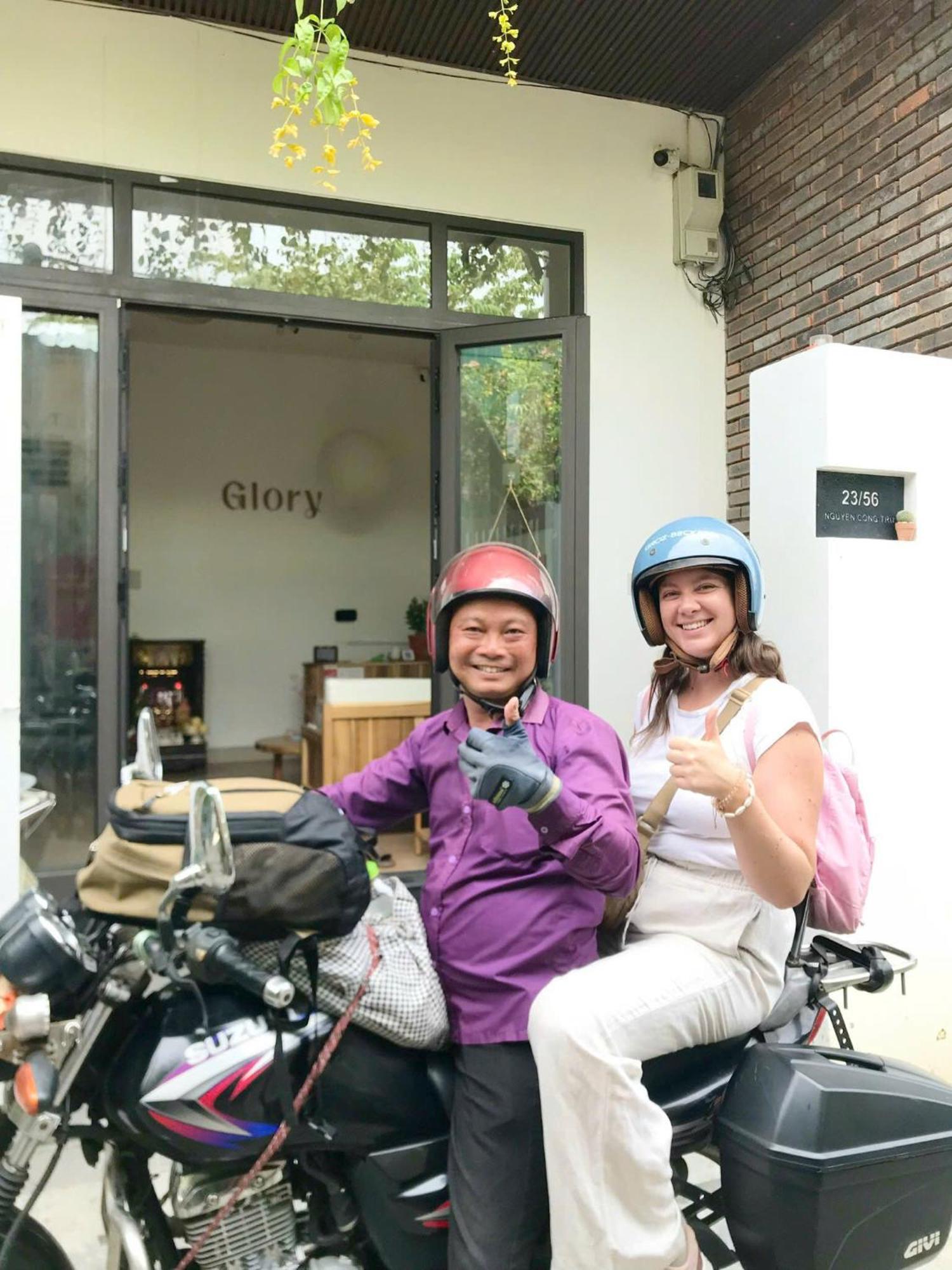 Glory Hue Homestay Buitenkant foto